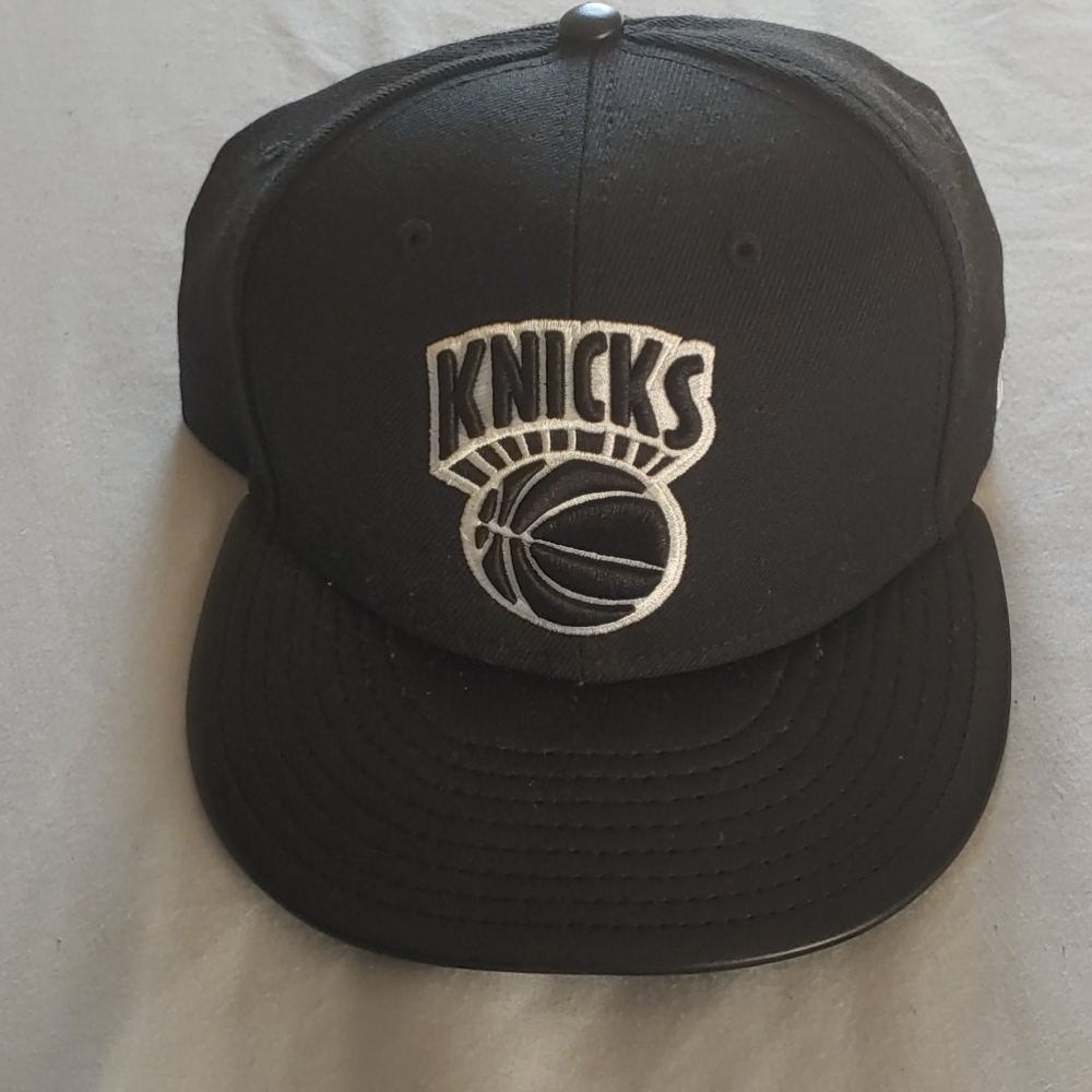 New Era NY Knicks snap back